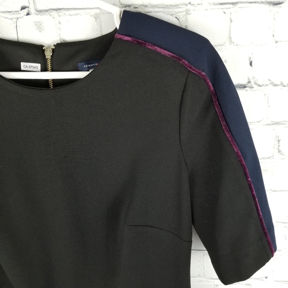 TOMMY HILFIGER | velvet trim short sleeve dress - Picture 2 of 9